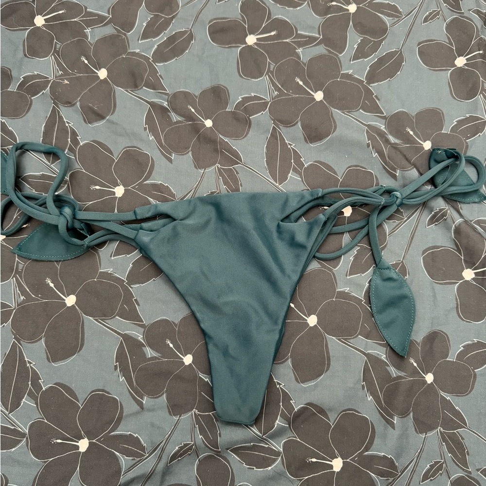 Benoa bottom